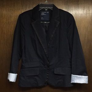Navy blue blazer.